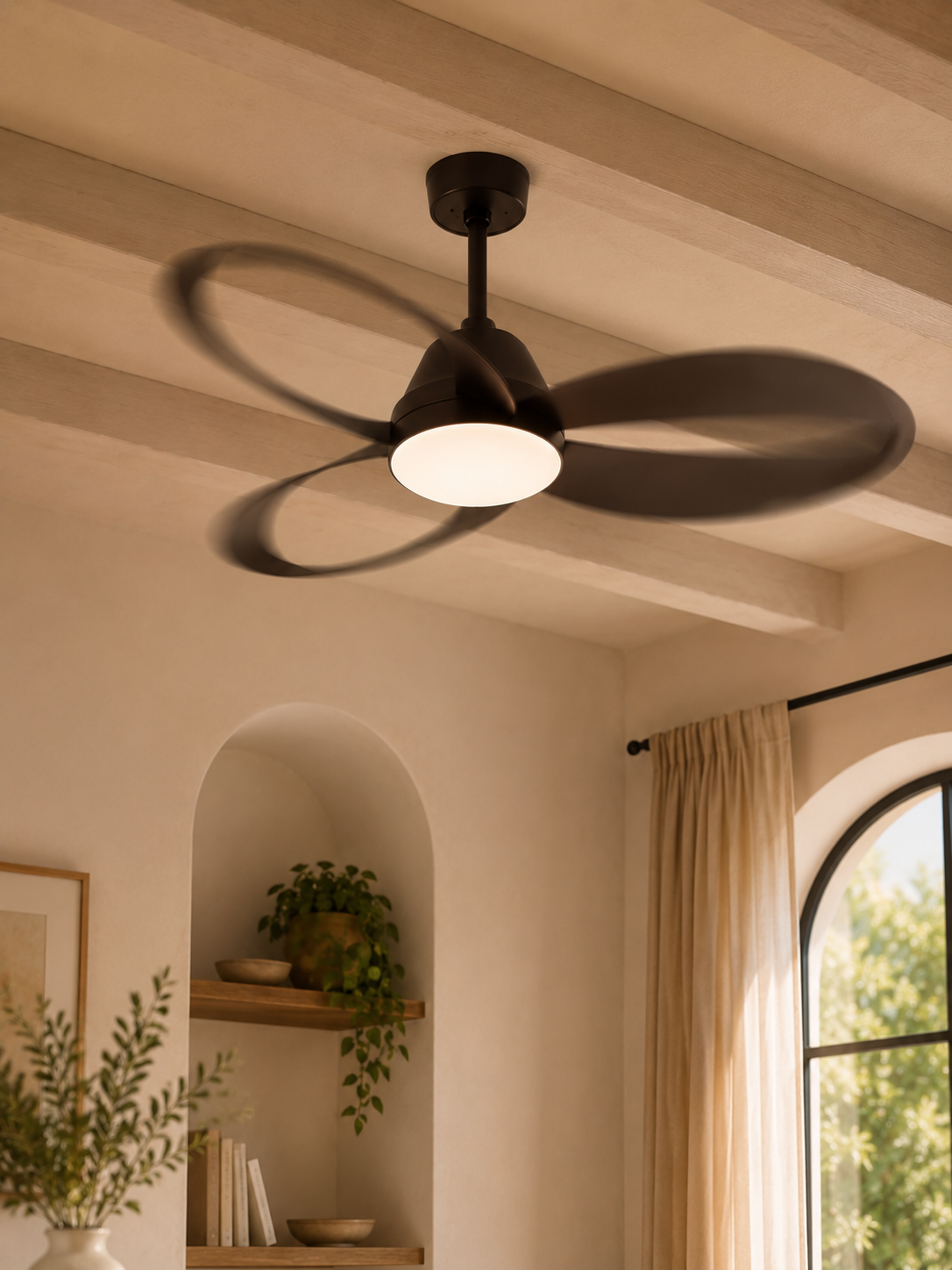 Ventilateur de plafond avec lumière Nero — effet noyer