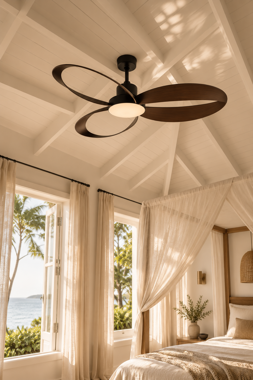 Ventilateur de plafond avec lumière Nero — effet noyer